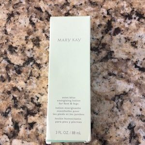 NEW WITH TAGS..never used